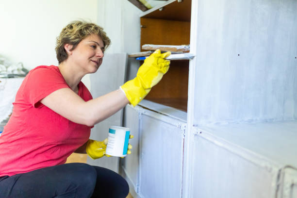 how to clean old cabinets tips