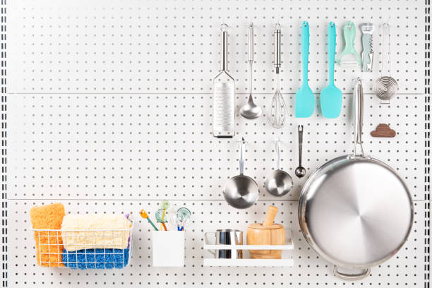 ideas for hanging pots and pans on wall tips