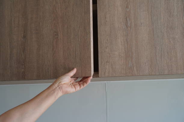 how to clean laminate cupboards tips