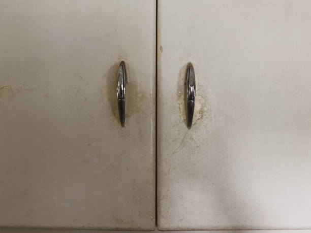 how to clean metal cabinet handles tips