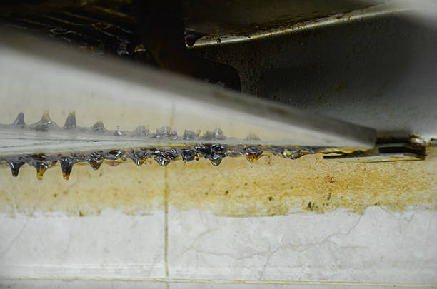 how to remove oil grease from kitchen cabinets tips
